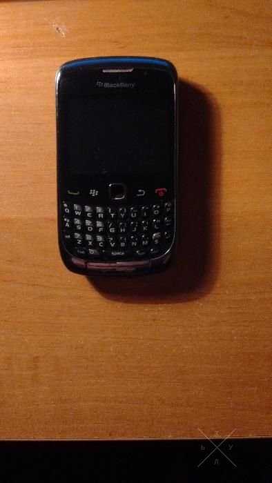 Продам смартфон Blackberry 9330 CDMA WiFi,GPS Состояние хорошее