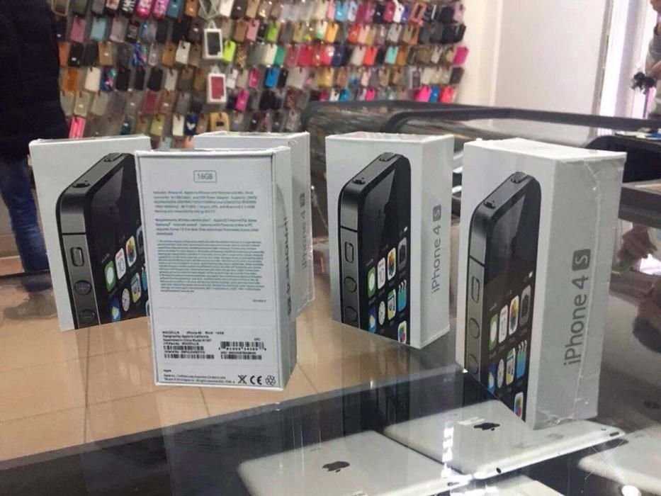 Продам iPhone 4s refurbished 16 GB