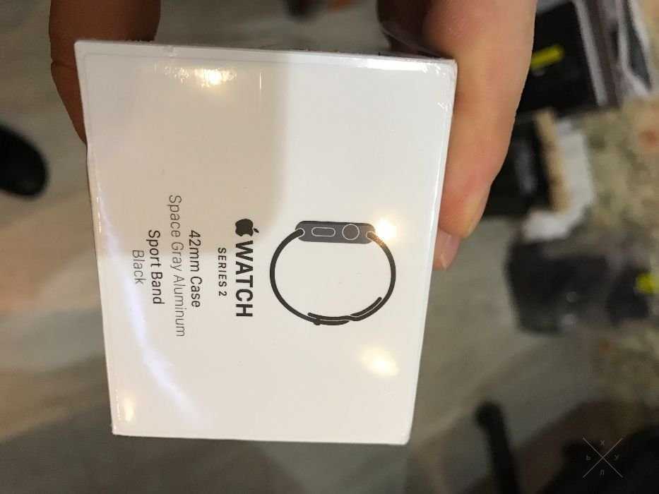 продаю новые часы 2 серии 42 apple watch