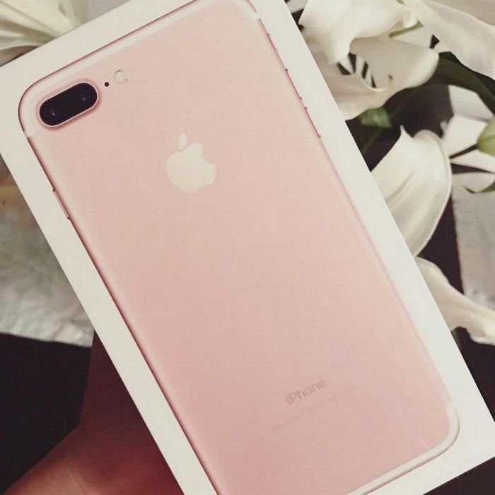 Новый! Розовый IPHONE 7 Plus Rose Gold 128gb Год гарантии.