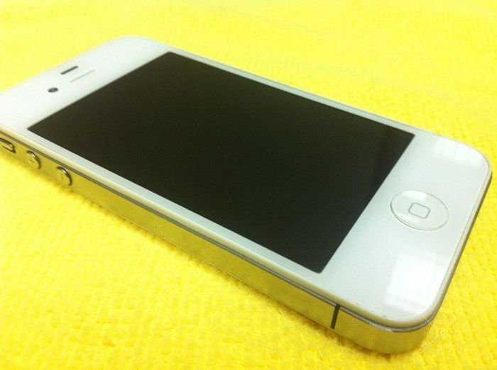 Iphone 4S 16GB White Unlock из Америки - Оригинал - Русифицирован