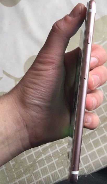 iPhone 6s plus rose gold