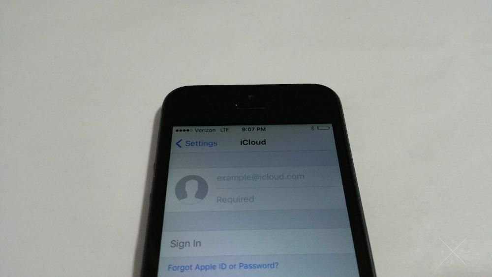 iPhone 5 Black 16gb Neverlock хорошее состояние, от магазина. Выбор!