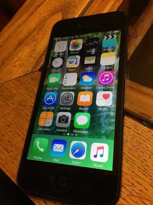 iPhone 5 Black 16gb Neverlock хорошее состояние, от магазина. Выбор!