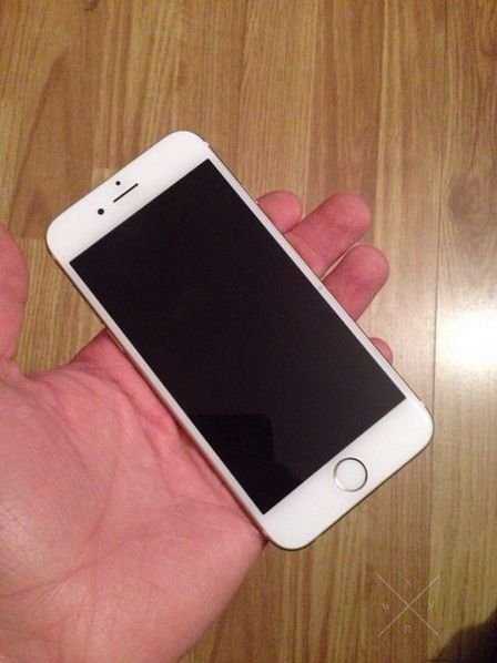 Новый Iphone 6 64 гб Gold. Под все симкарты!