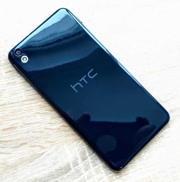 Телефон HTC Desire 820G (Android; смартфон нтс; 4 ядра)