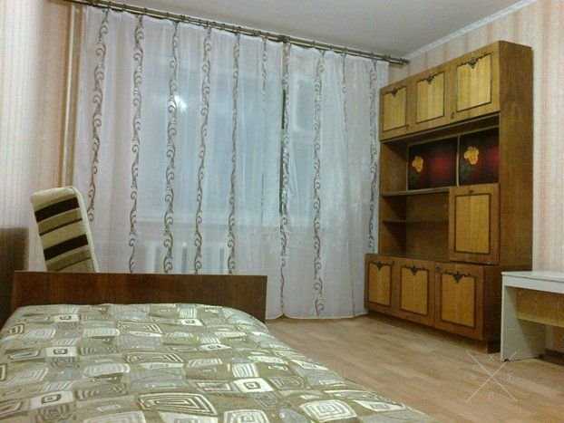 2к разд.Алма-Атинская 39в, Ленинградская площадь, метро Черниговская
