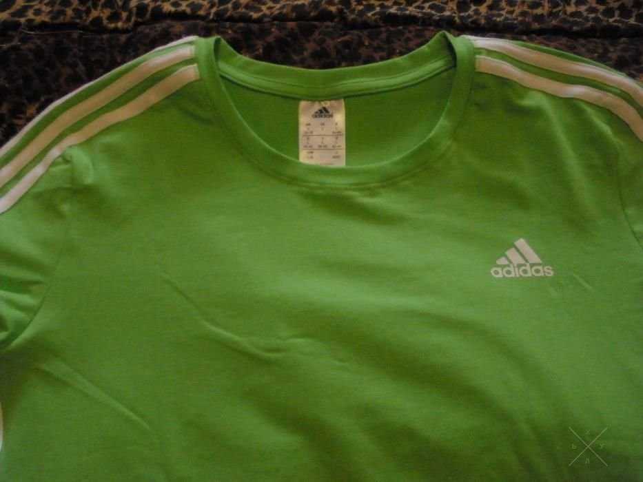 Продам женскую футболку Adidas (НЕДОРОГО)