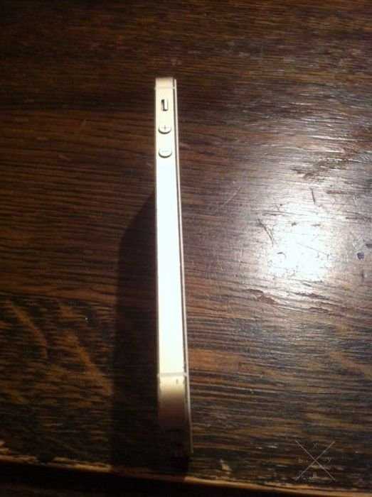 Продам IPhone 5s 32