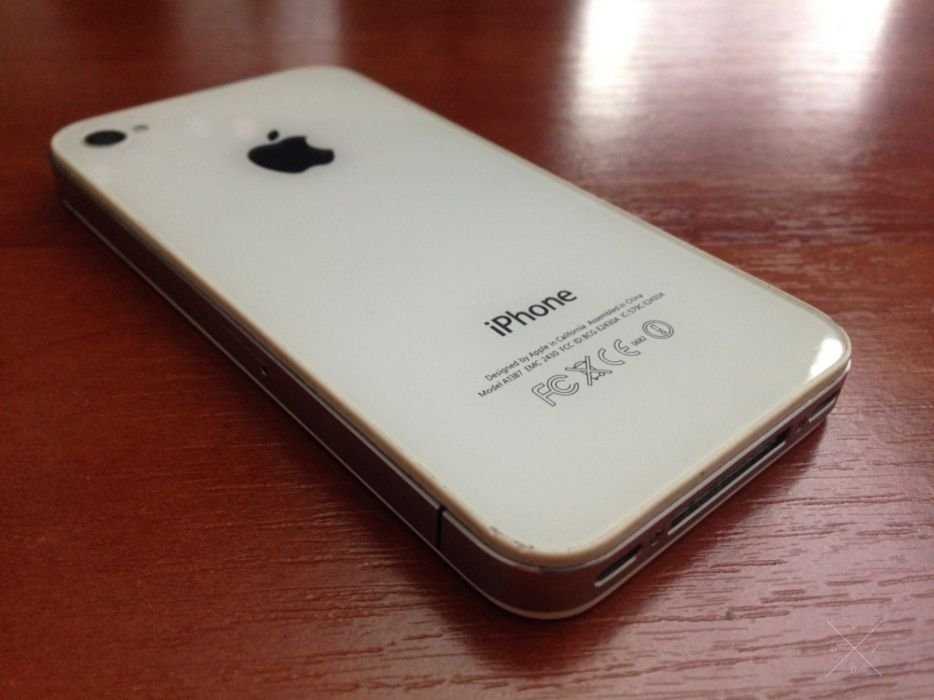 Продам iPhone 4 16gb white