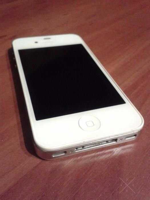 Apple iPhone 4S 16GB