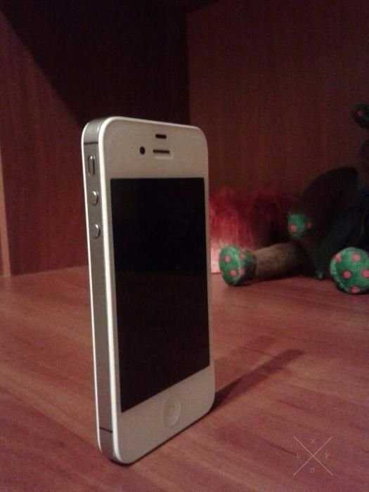 Apple iPhone 4S 16GB