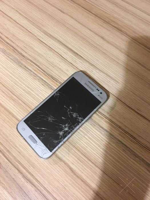 Телефон Samsung