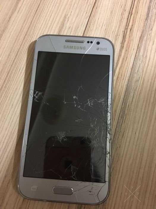 Телефон Samsung