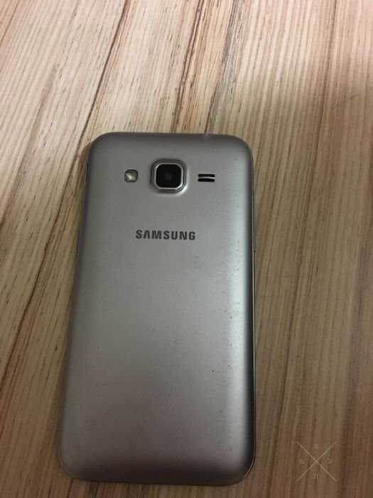 Телефон Samsung