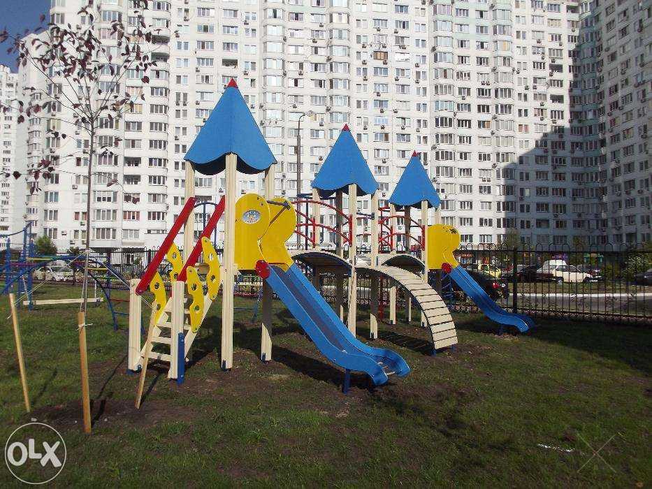 Качели,карусели, песочницы, детские площадки,спортивные комплексы