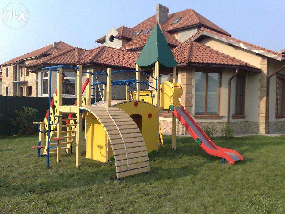 Качели,карусели, песочницы, детские площадки,спортивные комплексы