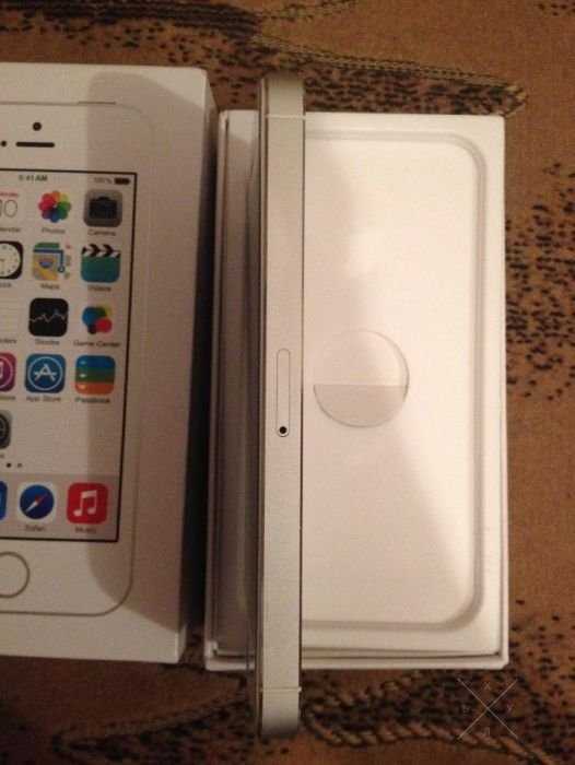 Iphone 5s 16 gb Neverlock.Идеальное состояние.Полный комплект.Торг!