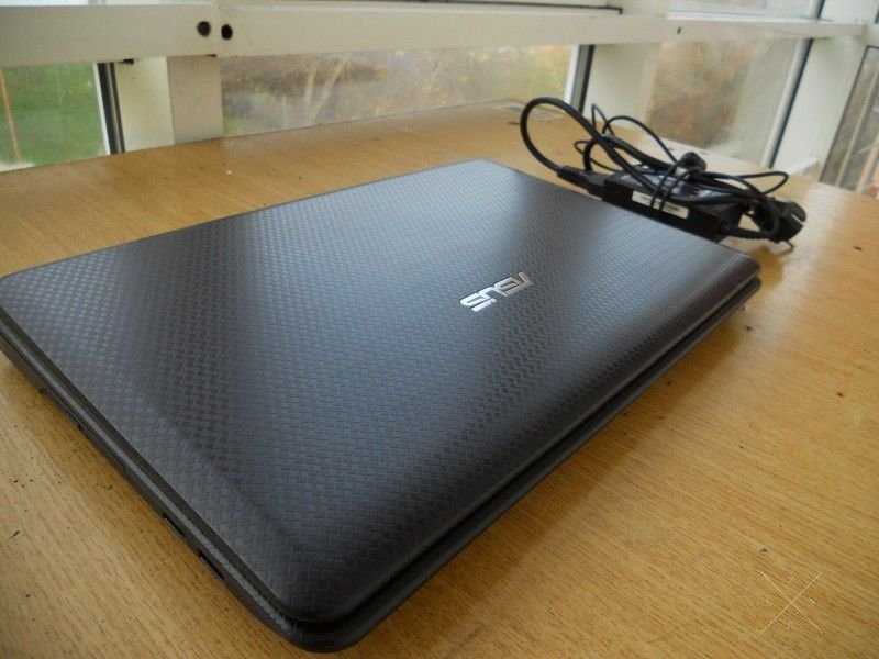 Надежный ухоженный двух ядерный ноутбук Asus P50IJ