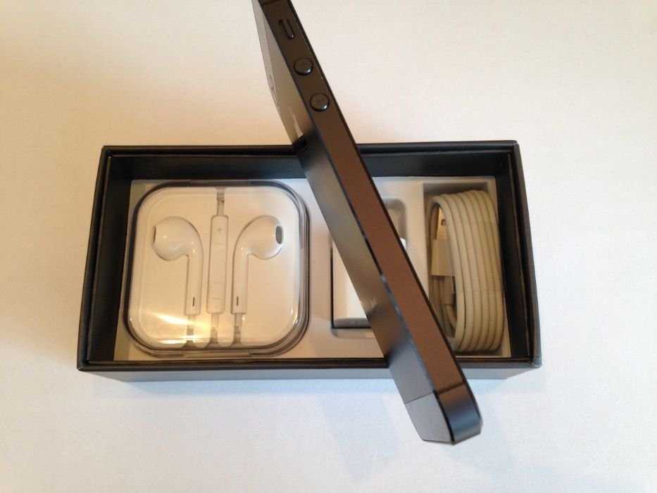 iPhone 5 16Gb Black Neverlock в ОТЛИЧНОМ состоянии, ГАРАНТИЯ, КОМПЛЕКТ
