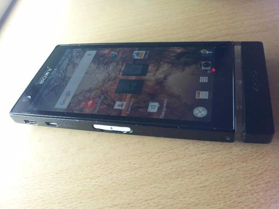 Продам телефон Sony Xperia P