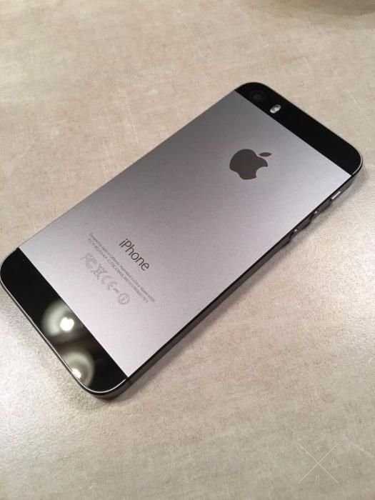 МАГАЗИН! iPhone 5S 16GB Space Gray Neverlock в ОТЛИЧ. СОСТ!