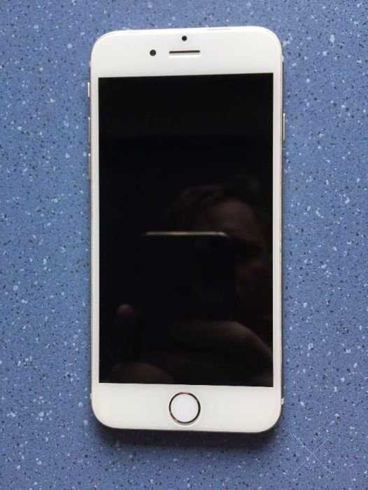 Продам Apple iPhone 6 64GB Gold