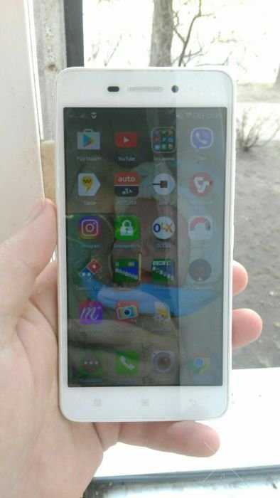 Отличненький Lenovo S60