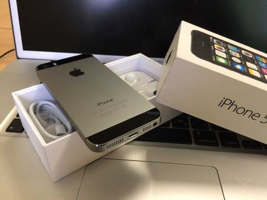 Оригинальный iPhone 5S 16GB Space Gray Neverlock в отличном состоянии!
