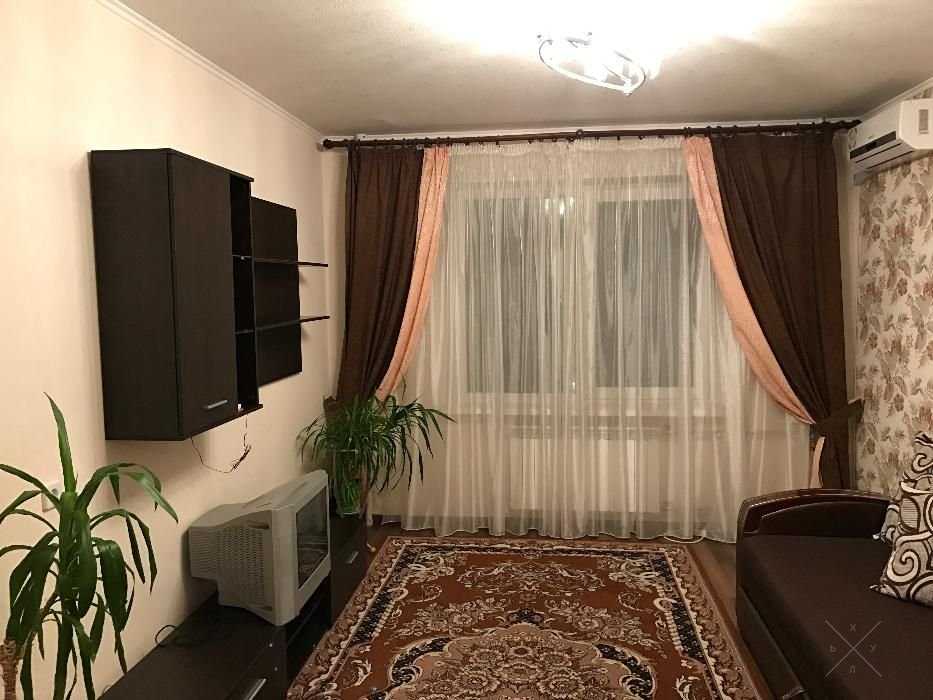 Современная 2-ком.кв. по ул.Мишуги 7. до метро Позняки 2 мин. ходьбы.