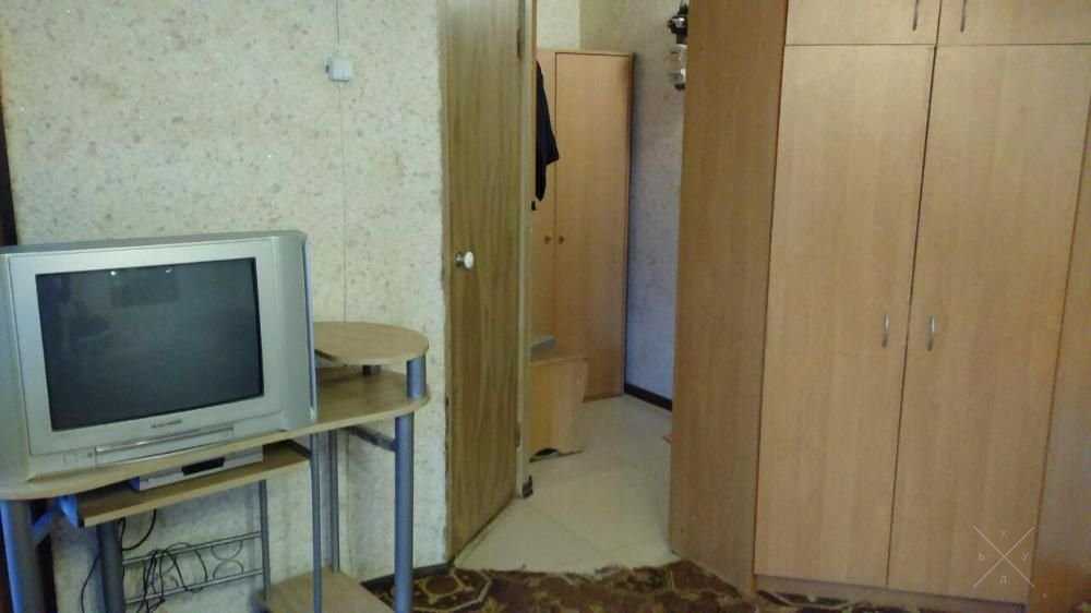 Сдам посуточно 1-ю квартиру, метро КПИ