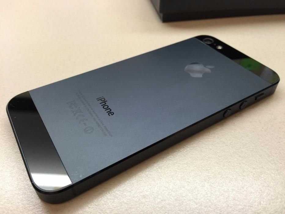 Магазин! iPhone 5 Black 16Gb Neverlock. Центр