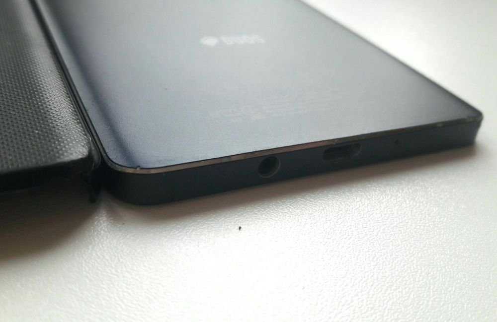 Samsung Galaxy A7 смартфон + чехол