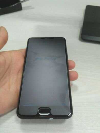НОВЫЙ Meizu M5 2/16gb black + чехол В НАЛИЧИИ в Киеве. Отправлю без пр