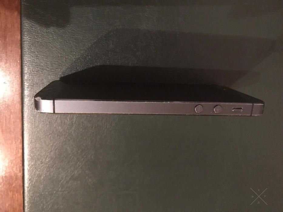продам IPhone 5 (64 Gb)