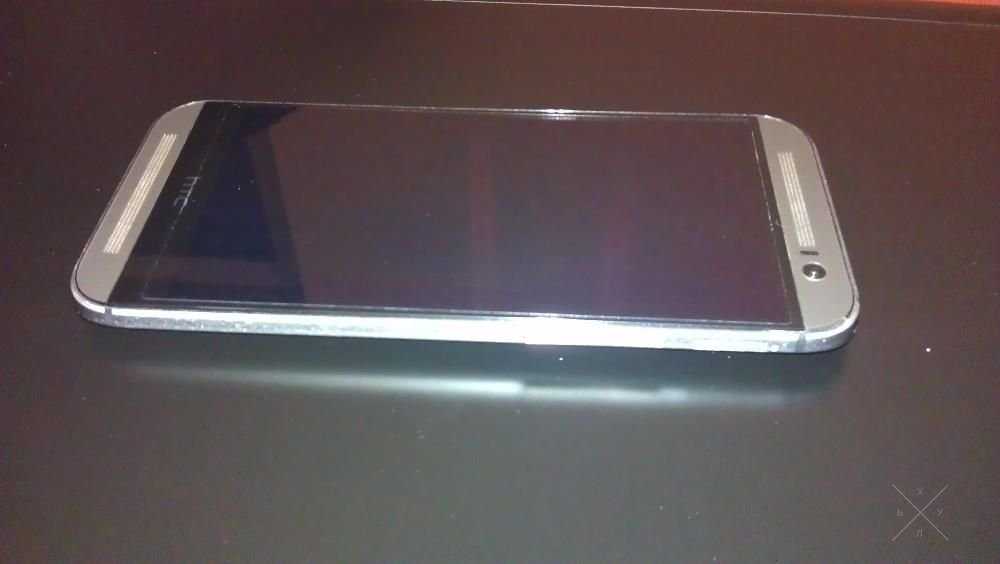 HTC One M8 Оригинал (UA UCRF) + Dot View + Micro SD 8Gb