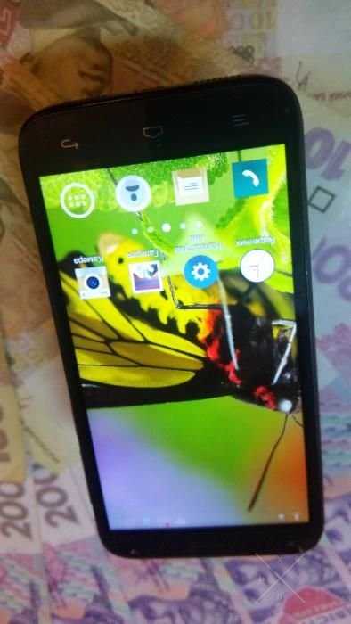 Смартфон Bravis solo black 3G 2SIM | 4.5" IPS | 4 ядра*1.3 ГГц | GPS