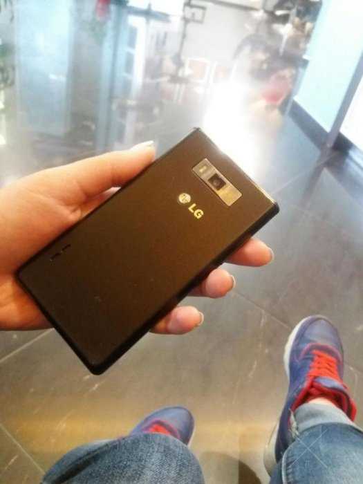 LG p-705