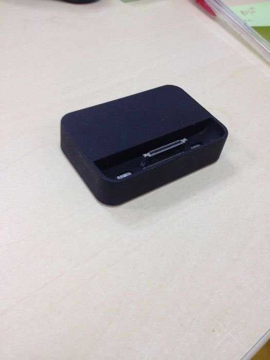iphone 4s 16gb black neverlock + аксессуары в подарок