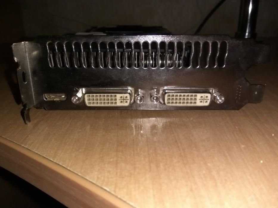 Gigabyte GTX 560 TI 1GB 256 BIT