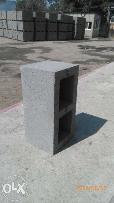 Шлакоблок М-50 (стеновой, перегородочный). Кирпич М100 полнотелый.