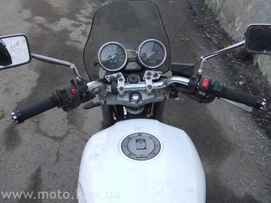Yamaha XJR 400