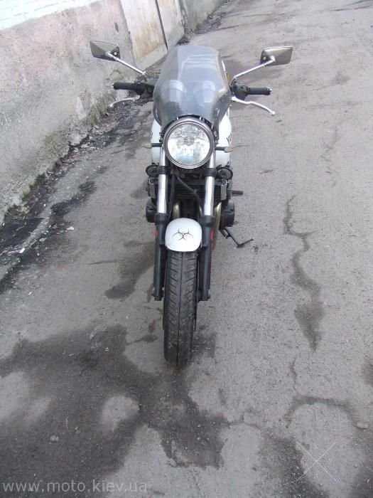 Yamaha XJR 400