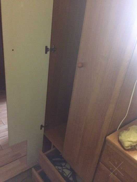 Продам шкаф в прихожую