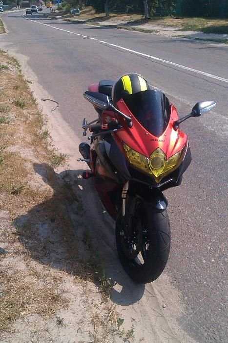 suzuki gsxr 600 k8