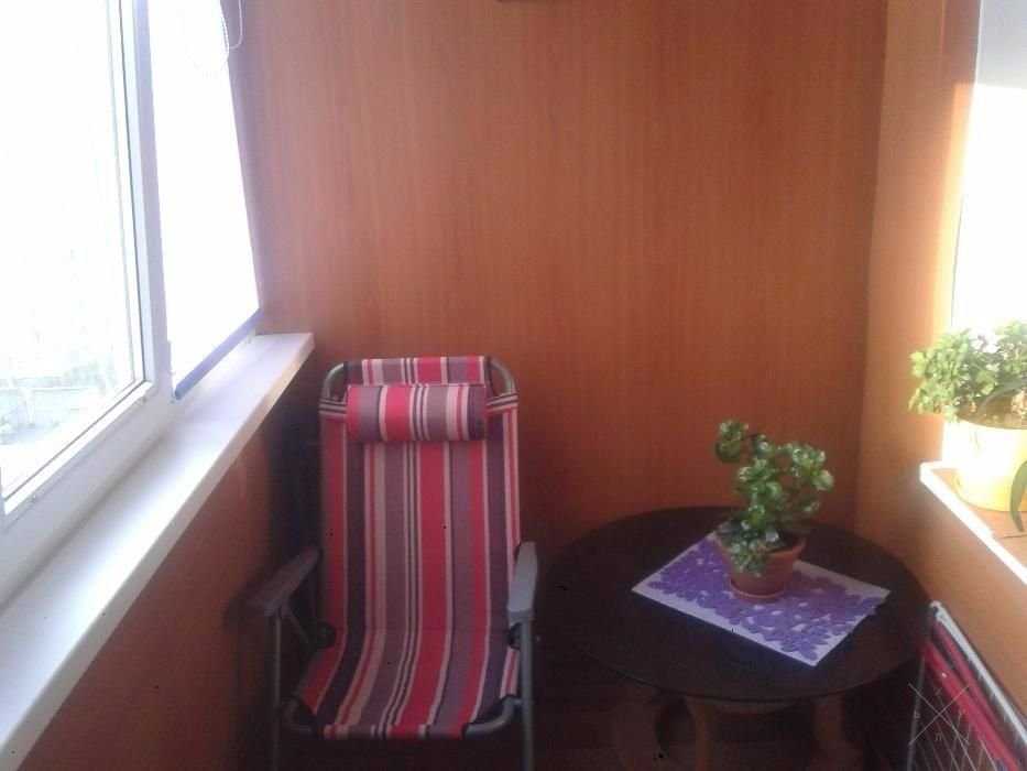 Сдам 1-к кв. 51 м2, рядом метро Пoзняки, в новом доме