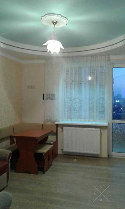 Сдам одномнатную квартиру посуточно м. Харьковская. Своя. Свободна