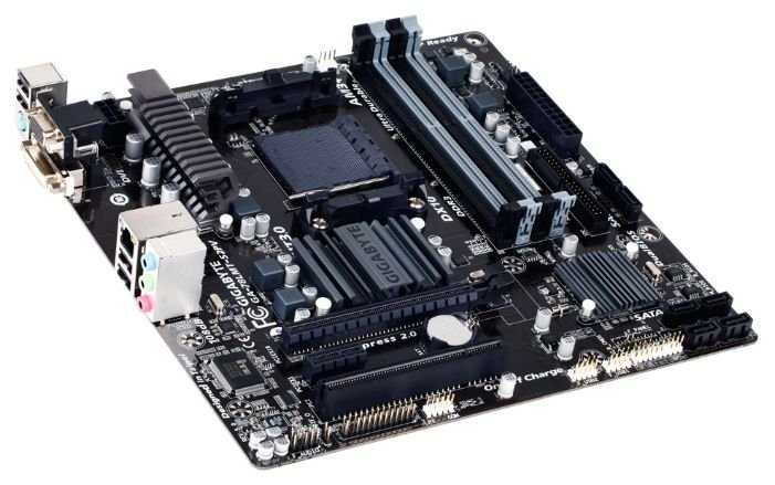 Продам компьютер АМ-3+(4 ядра.8.гиги.SSD60+500винт..)