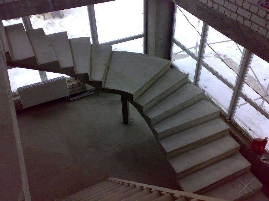 Бетонные лестницы