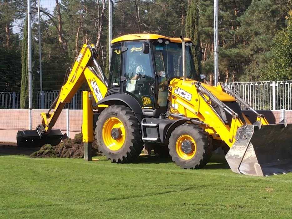 Экскаватор-погрузчик JCB 3CX: аренда, услуги